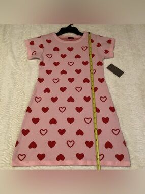 Vince Camuto  Girls Sz10 NWT Viscose Valentines Sweater Knit Dress Pink/red